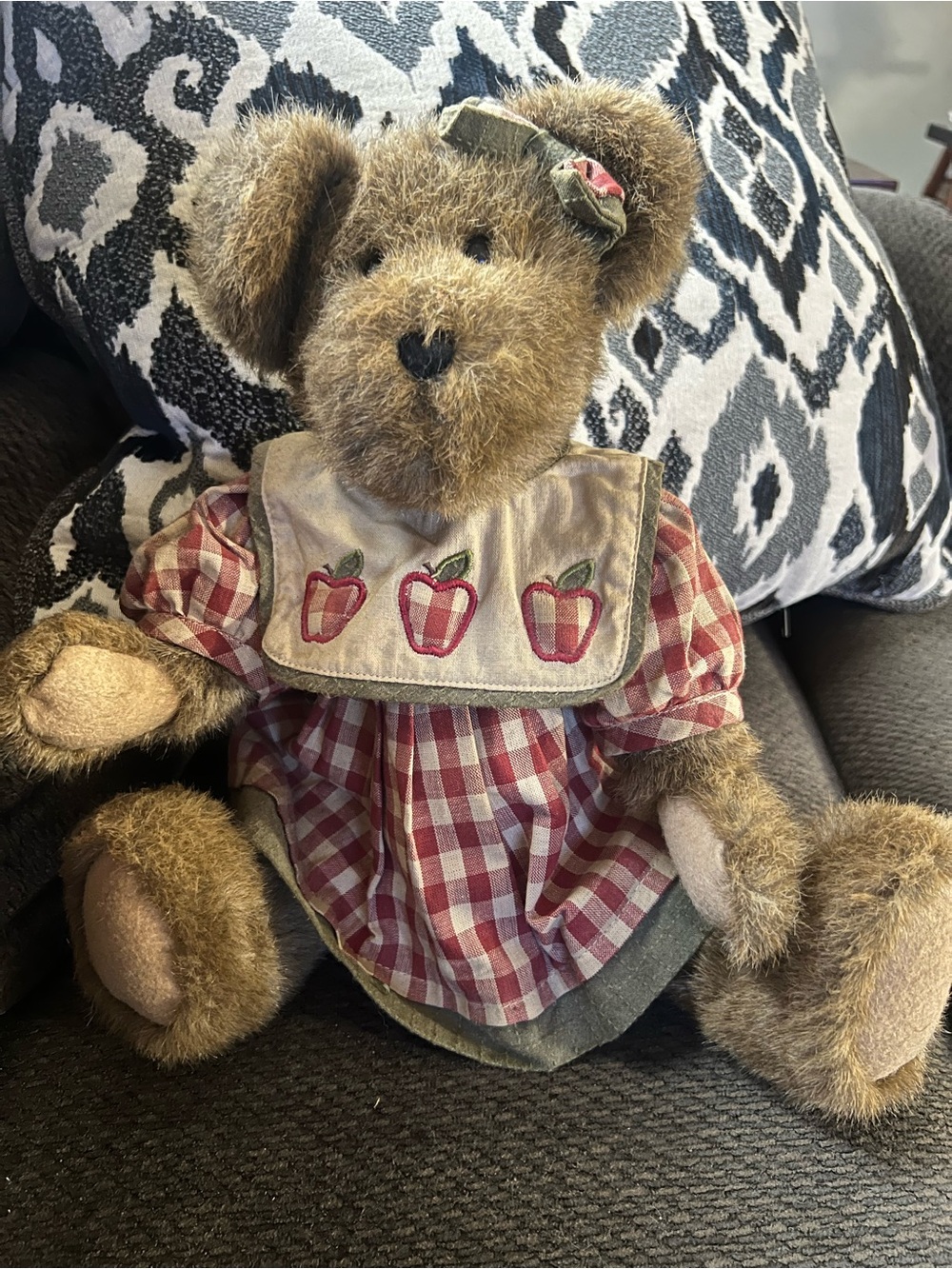 Boyds Bear- Best Dressed Collection, “Cora B Applesmith” plush